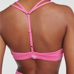 🆕ALO YOGA Airlift Layer Up Sports Bra